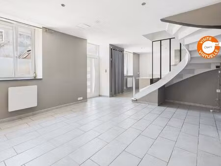 morlaix – maison de ville rénovée  3 chambres  proche de toutes commodités