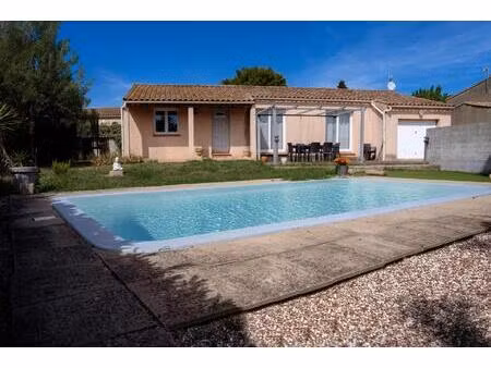 maison plain-pied - 3ch. - garage - jardin - piscine