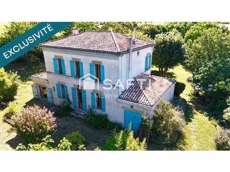 maison de village en pierre