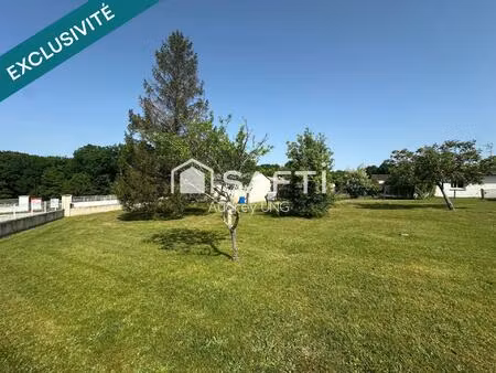 terrain à bâtir au calme de 845 m² avec garage et carport – fargues-saint-hilaire