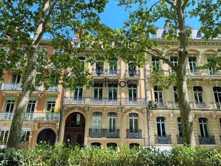 location bureaux 233 m²
