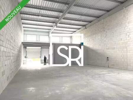 location entrepôt clermont ferrand 63100 384m²