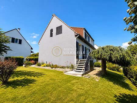 heillecourt : agréable maison familiale entre nature et commodités