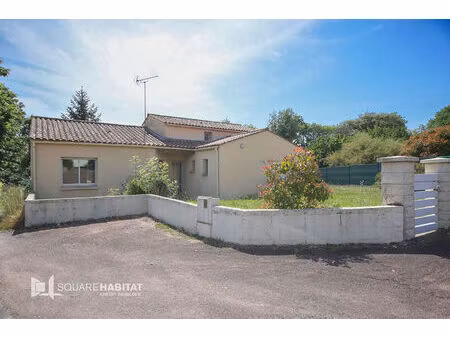 maison plain-pied  impasse aizenay 3 chambres.