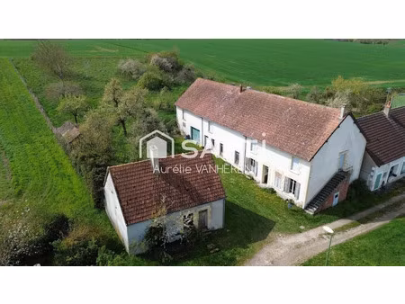 vente maison 4 pièces 85 m² à cosne-cours-sur-loire (58200)  75 000 €