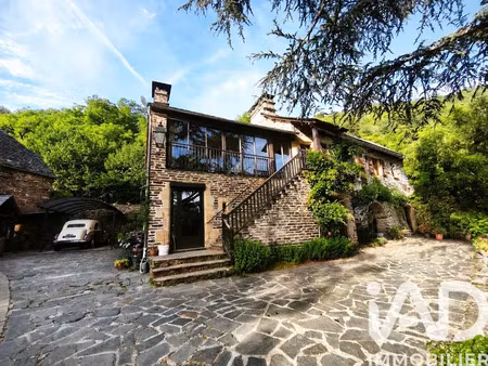 maison de campagne à estaing (12190)