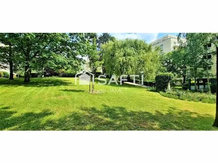 très beau studio meublé et clé en main de 28m2 à versailles montreuil