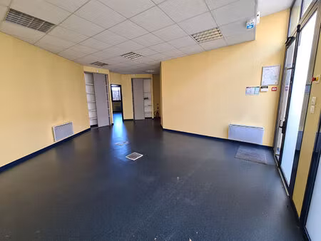 exclusivite - bureaux en centre-ville de montaigu