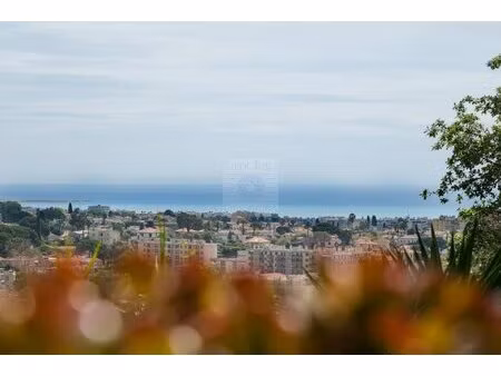 haut de cagnes mas authentique terrain garage vue mer