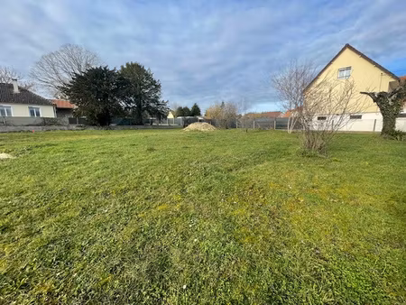 terrain à bâtir de 800 m2