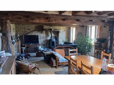 en vente - menetou couture  2 h 30 paris  proche jouet fermette 2 chambres bureau