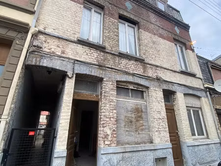 immeuble à vendre 200 m² - calais (62) - 92 900€