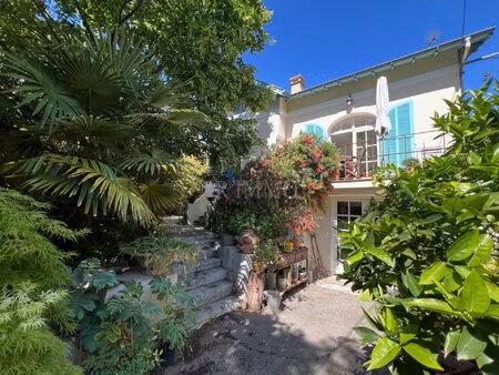 fréjus centre ville maison de charme à vendre  2 chambres avec superbe jardin