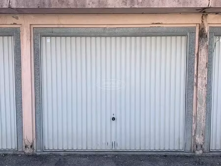 location parking cluses 74300