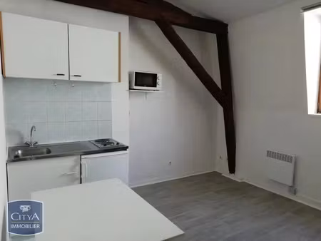 appartement à louer 1 pièce 13.85 m² - valenciennes (59) - 335€