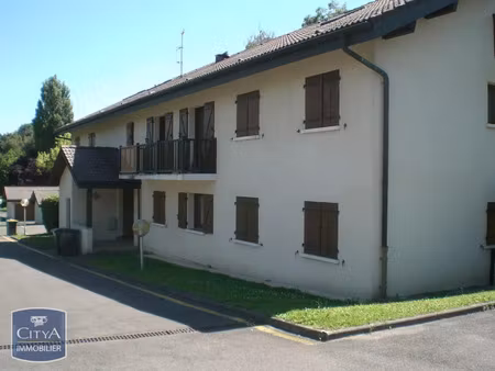 parking à louer 12 m² - prévessin-moëns (01) - 120€