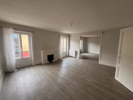 location appartement 4 pièces 94m² roanne 42300