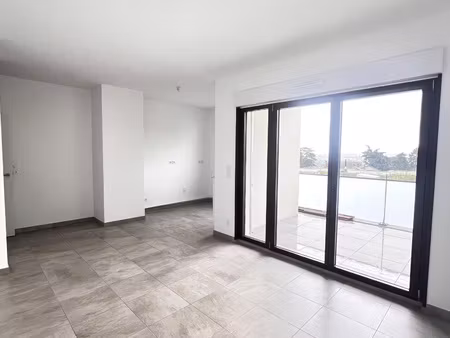 location appartement 3 pièces 65m² rillieux la pape 69140