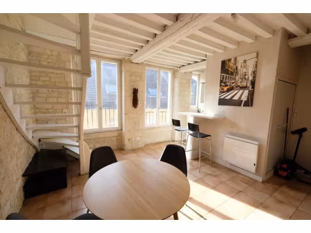 f3 - caen centre - duplex meublé