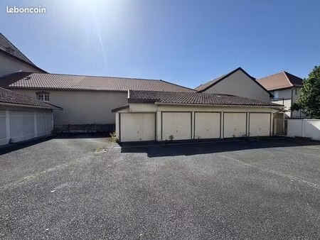 parking/box 165 m² audincourt