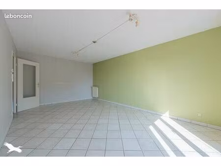 appartement 3 pièces 69 m²