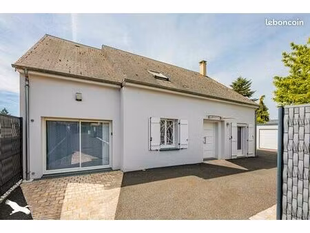 pavillon 5 pièces 163 m²