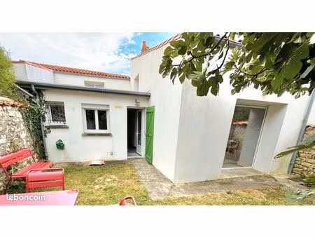 maison nieul sur mer (300 m de la mer)
