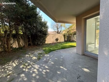 t4 en rez de jardin  minimes / canal