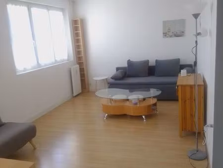 location meublé t1 lumineux à clermont (oise)