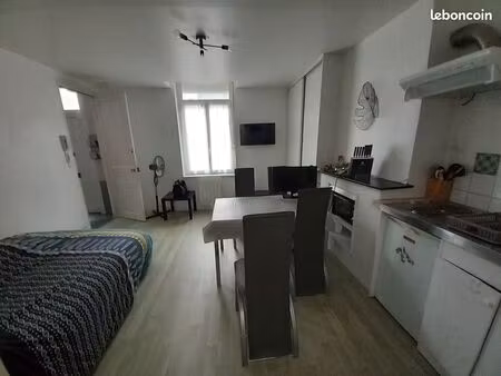 studio 1 pièce 25 m²