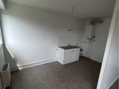 appartement t2 de 49 mètres carrés