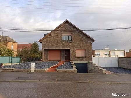 maison f5 avec garage et exterieur