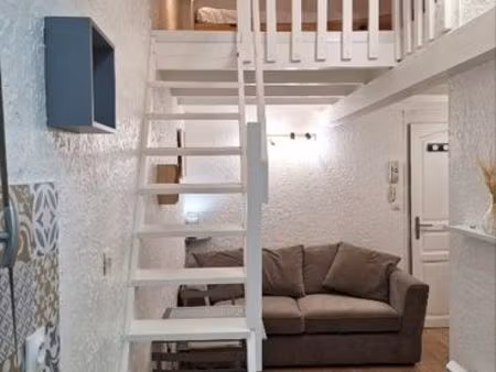a louer studette 13m2 + mezzanine 5m2
