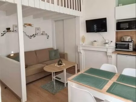 a louer studio 20 m2 + mezzanine de 6m2 pour étudiants