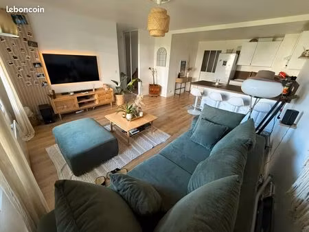 superbe t2 meublé renové recemment