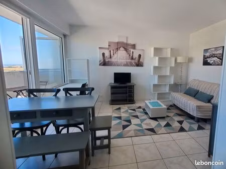 location étudiante - studio 26 m2 tout confort la rochelle