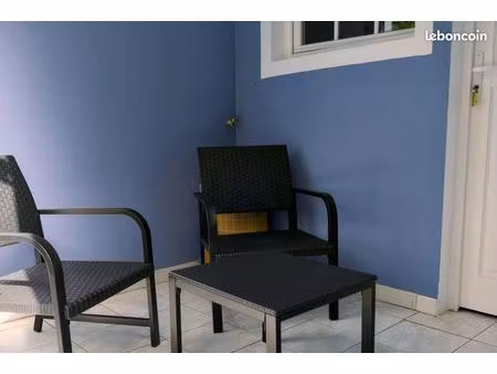 location studio meublé à acajou prolongée