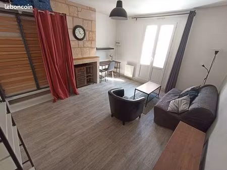 studio meublé de 35 m² entièrement rénové – tours centre (rue colbert)