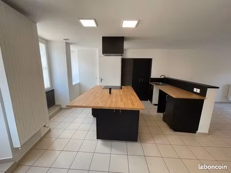 bernin centre – f3 duplex 72 m² – 990 / mois