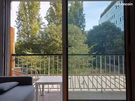 location studio meublé 75013