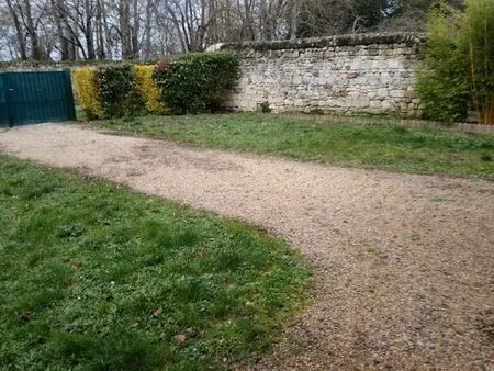 location maison saumur distre..