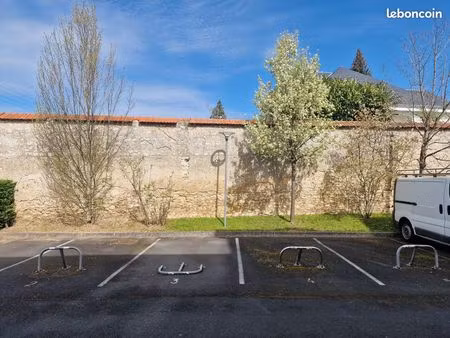 place de parking en résidence sécurisée