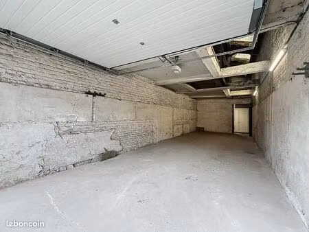 parking 67 m² tourcoing
