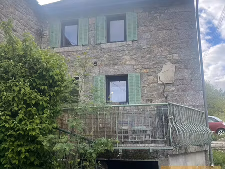 vente maison 65 m2 à peyre-en-aubrac