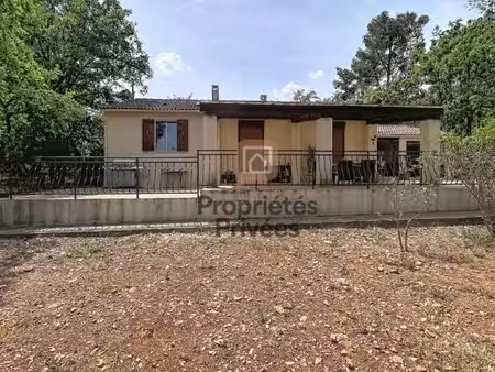 villa 4 pièces 88m² - gareoult - terrain 2390m² piscinable - garage + carport