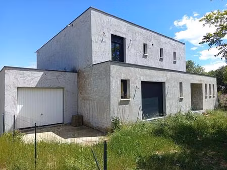 villa neuve 220m² 4 chambres sur terrain de 1200m² donzère 465 000hai