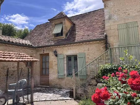 si charmant hameau de cinq maisons !