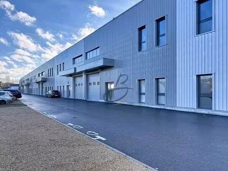 location local d’activités bourgoin-jallieu 38300 286m²