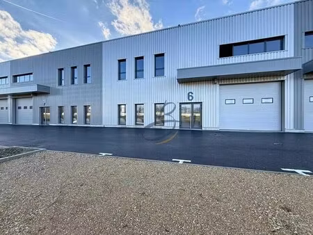 location local d’activités bourgoin-jallieu 38300 319m²