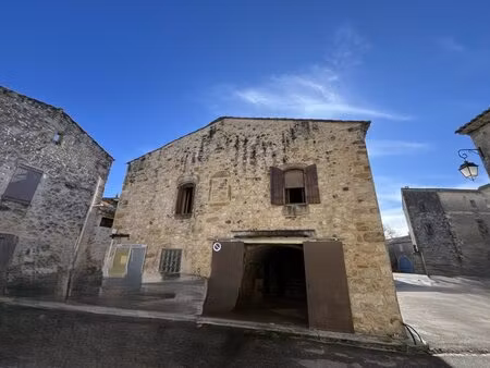 maison de village - proche uzes